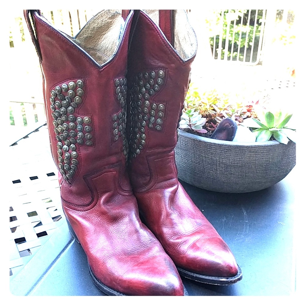 Frye burnt red studded leather boots size 8/9